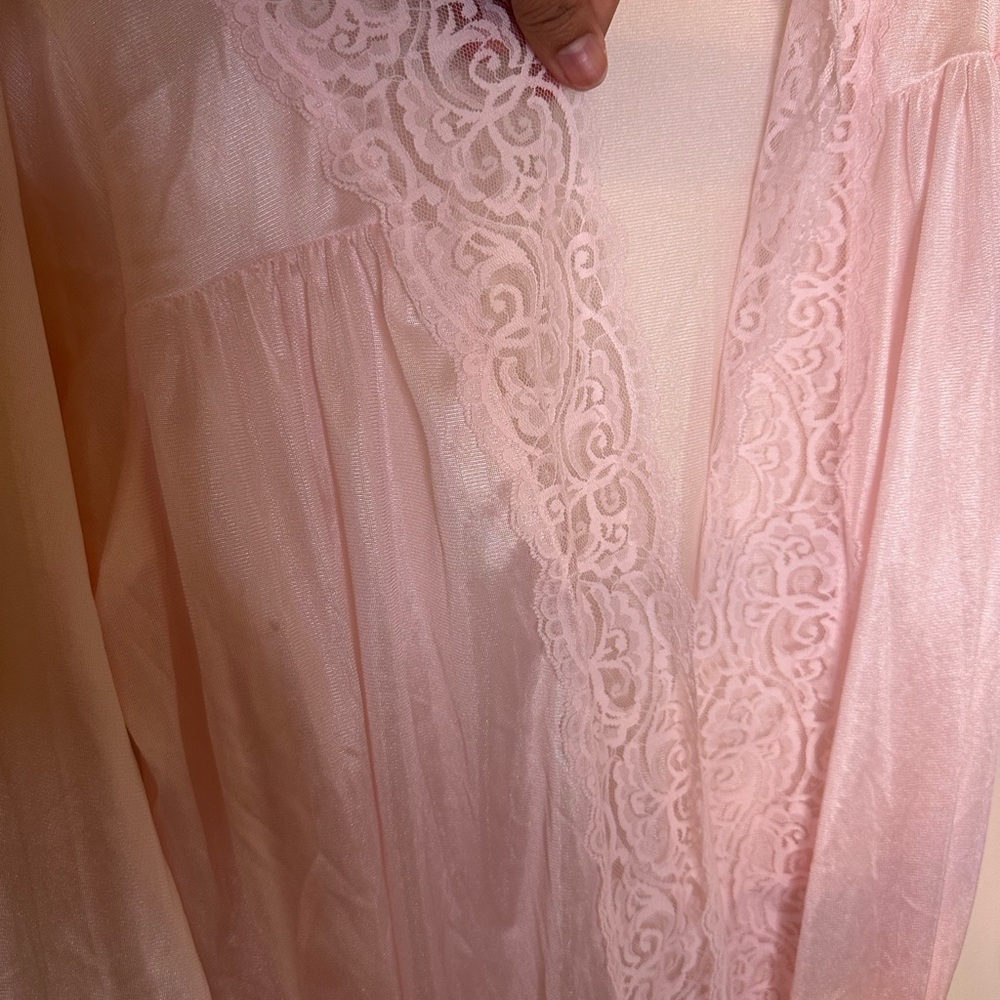 Delicate Light Pink Lace Robe - Picture 6 of 13